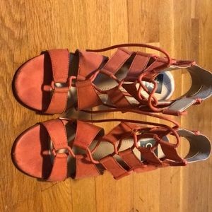 PEACH COLOR heel sandals